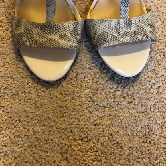 Jessica Simpson Snakeskin Print Heels - Picture 3 of 6